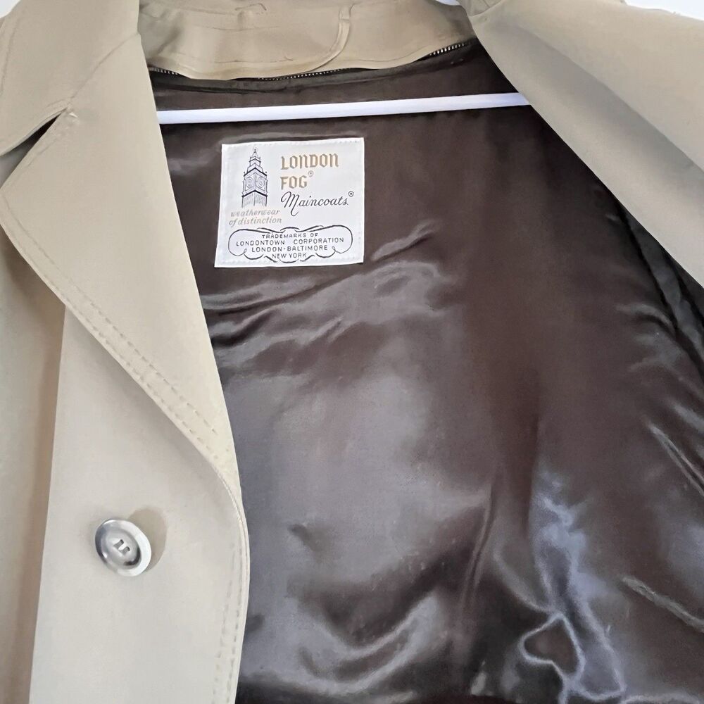 Vintage LONDON FOG Maincoats Trench Coat Tan Removable  Lining Zip 42 Reg - Picture 8 of 16